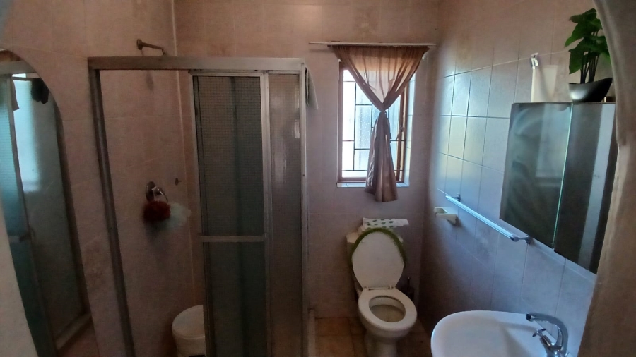 To Let 3 Bedroom Property for Rent in Glenlilly Western Cape